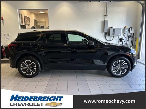 Used 2024 Chevrolet Blazer EV LT AWD/4WD image 2