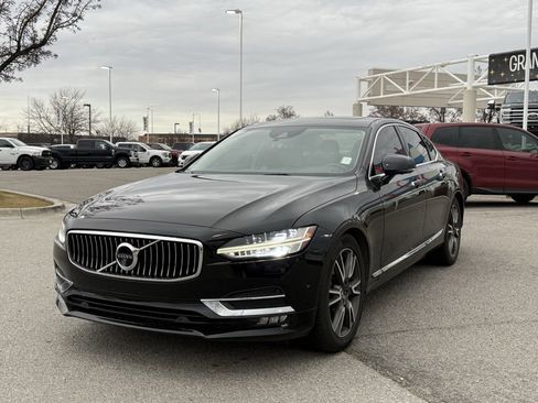 Used 2017 Volvo S90 T6 Inscription w/ Vision Package image 3