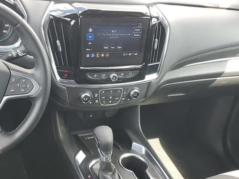 Used 2023 Chevrolet Traverse LT AWD/4WD image 14