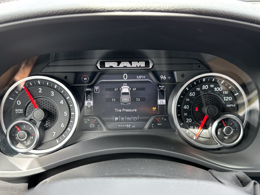 New 2026 RAM 2500 Big Horn AWD/4WD image 19