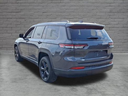 Used 2023 Jeep Grand Cherokee L Laredo AWD/4WD image 8