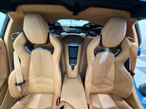 Used 2022 Chevrolet Corvette Stingray Premium Cpe w/ Z51 Performance Package image 19