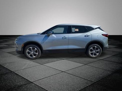 Used 2023 Chevrolet Blazer LT w/ Driver Confidence Package AWD/4WD image 10