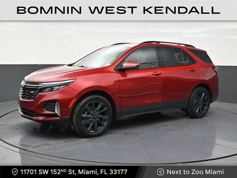 Used 2024 Chevrolet Equinox RS FWD image 1