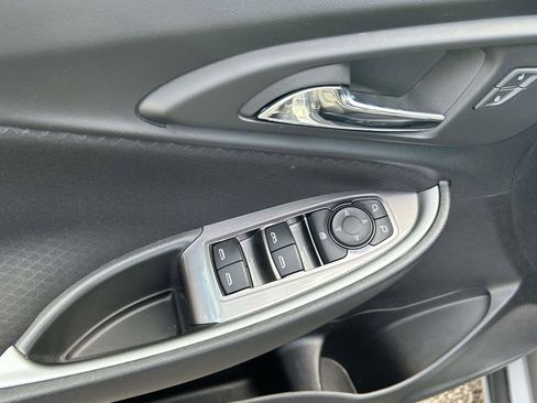 Used 2024 Chevrolet Malibu LT image 18