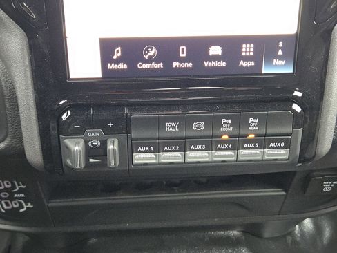 New 2026 RAM 2500 Tradesman AWD/4WD image 16