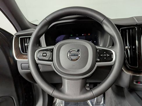 Used 2023 Volvo XC60 B5 Ultimate AWD/4WD image 34