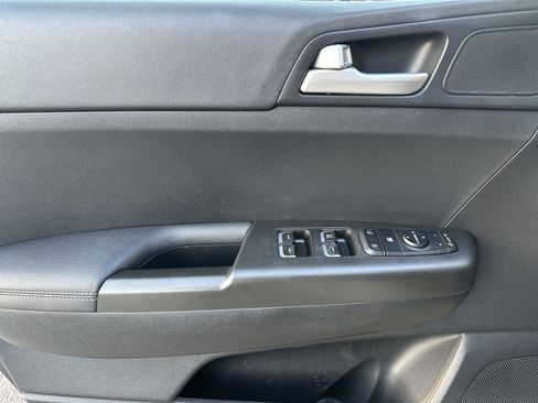 Used 2020 Kia Sportage LX w/ LX Popular Package image 28