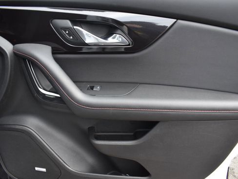 Used 2021 Chevrolet Blazer RS w/ Enhanced Convenience Package image 24