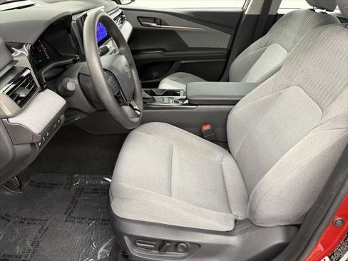 Certified 2025 Toyota Camry LE image 16