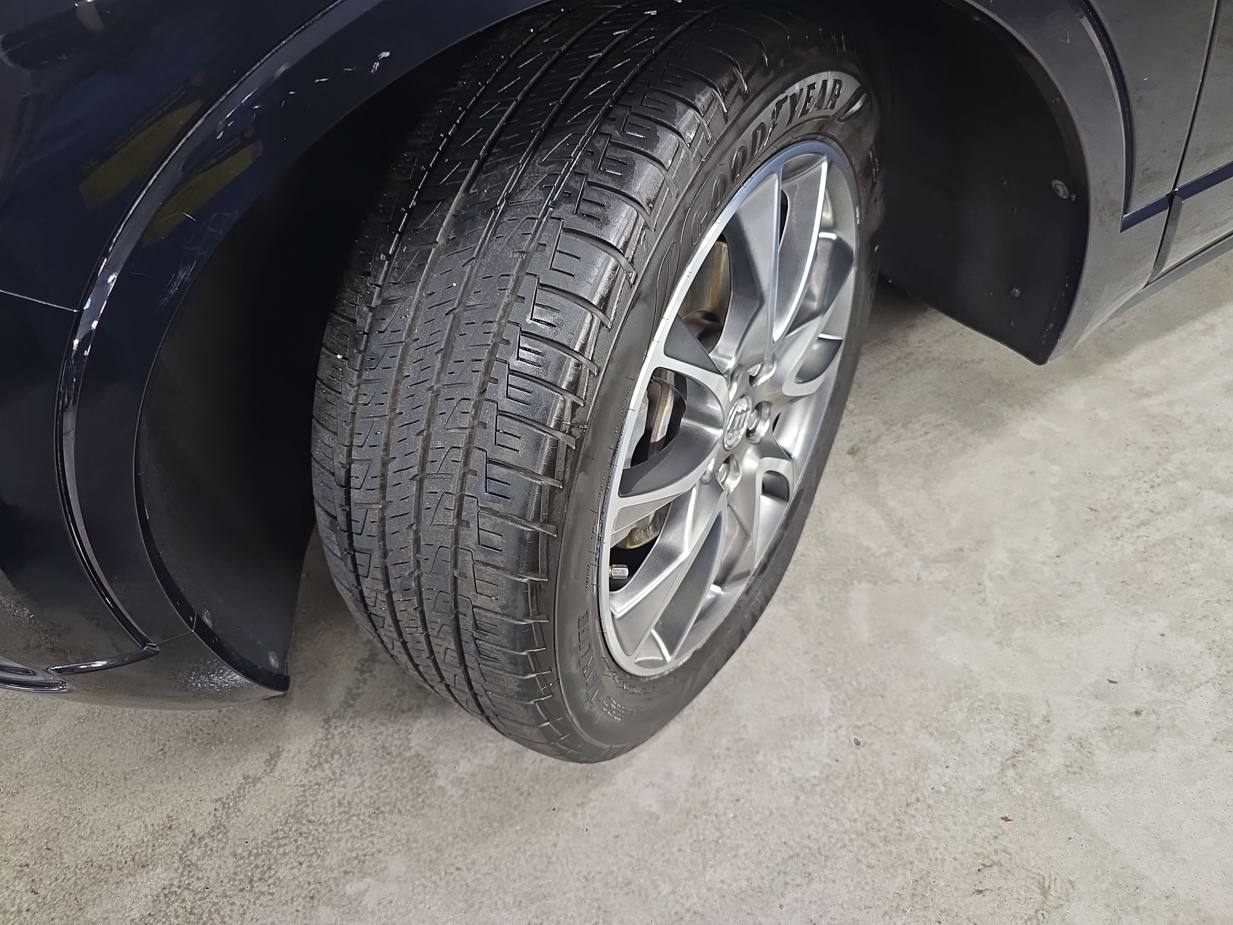 Used 2020 Buick Envision Essence w/ Experience Buick Package FWD image 31