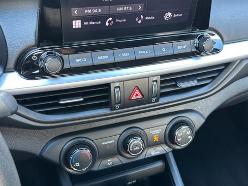 Used 2023 Kia Forte LXS w/ LXS Technology Package FWD image 26