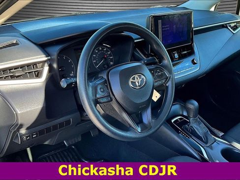 Used 2024 Toyota Corolla LE image 16
