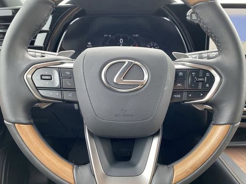 Used 2025 Lexus RX 350 Premium image 18