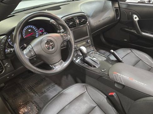 Used 2013 Chevrolet Corvette Grand Sport w/ 2LT Preferred Equipment Group image 10