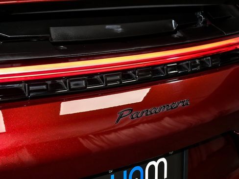 Used 2023 Porsche Panamera Platinum Edition image 93