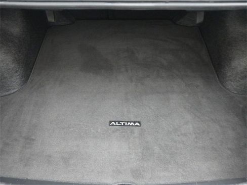 Used 2024 Nissan Altima 2.5 SV image 25