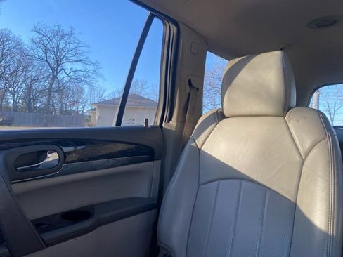 Used 2014 Buick Enclave Leather image 9
