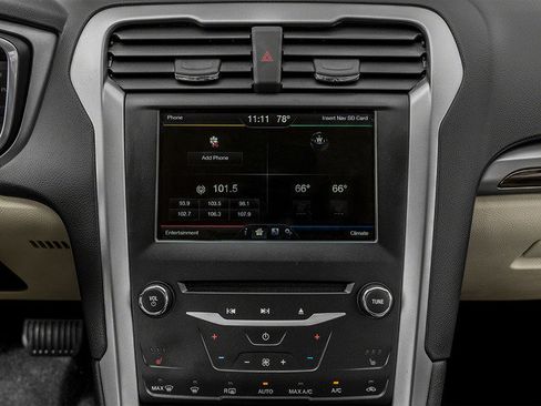 Used 2016 Ford Fusion Titanium FWD image 9