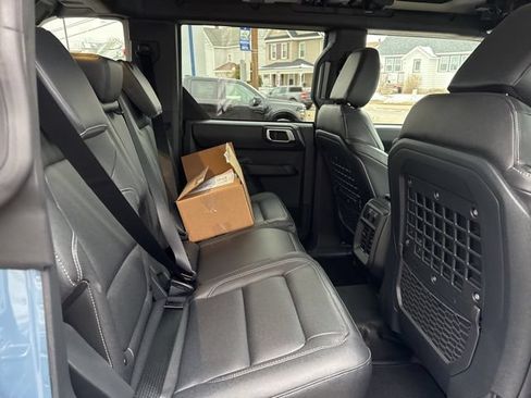 New 2025 Ford Bronco Badlands w/ Sasquatch Package AWD/4WD image 42