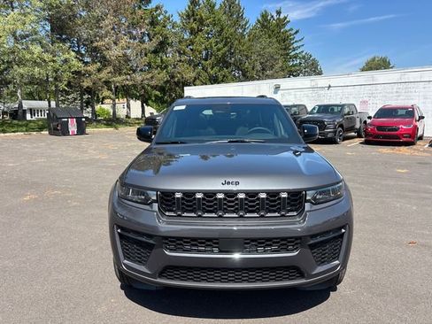 New 2026 Jeep Grand Cherokee L 4WD image 5