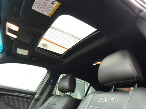 Used 2018 Ford Taurus SHO w/ Sho Performance Package image 16