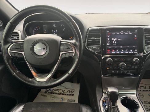 Used 2020 Jeep Grand Cherokee Altitude image 13