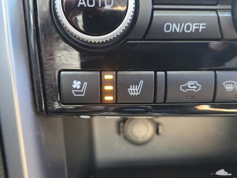 Used 2019 Subaru Ascent Touring w/ Popular Package #2A image 30