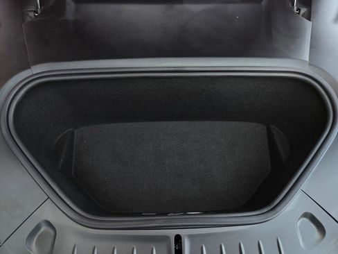 Used 2022 Tesla Model S image 27