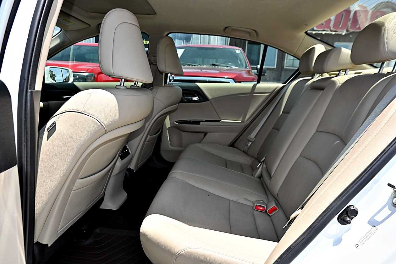 Used 2014 Honda Accord EX-L image 9