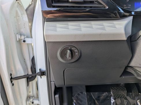 Certified 2023 Volkswagen Taos S FWD image 23