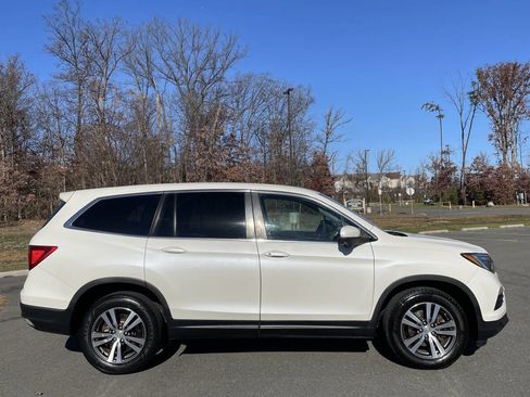 Used 2018 Honda Pilot EX image 7