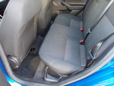 Used 2018 Ford Focus SE w/ Cold Weather Package FWD image 29