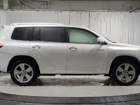Used 2010 Toyota Highlander Limited image 10