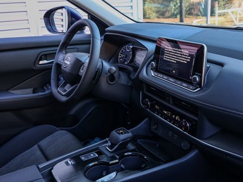 New 2026 Nissan Rogue SV image 20