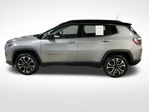 Used 2022 Jeep Compass Limited image 2