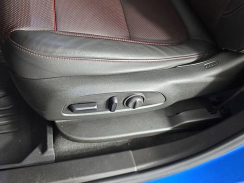 Used 2020 Chevrolet Blazer RS image 34