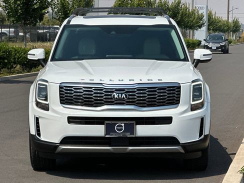 Used 2020 Kia Telluride EX AWD/4WD image 8