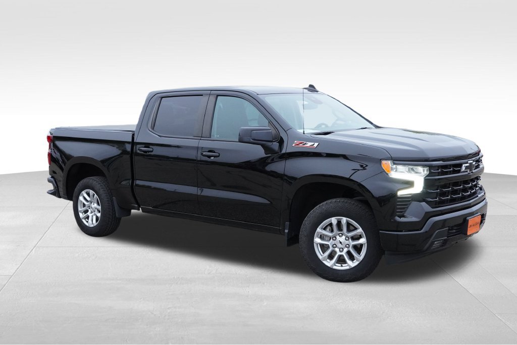 Certified 2022 Chevrolet Silverado 1500 RST AWD/4WD image 2