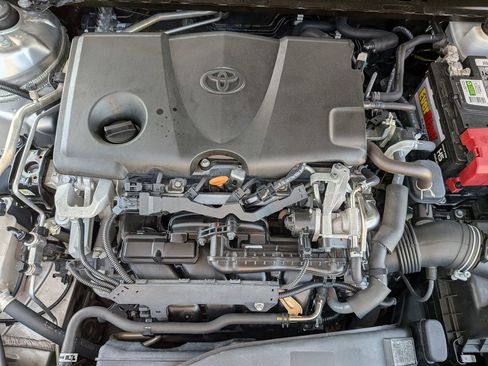 Used 2019 Toyota Camry SE image 16