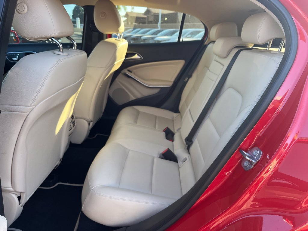 Used 2019 Mercedes-Benz GLA 250 4MATIC image 10