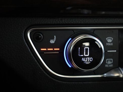 Used 2018 Audi Q5 2.0T Premium Plus w/ Premium Plus Package AWD/4WD image 40