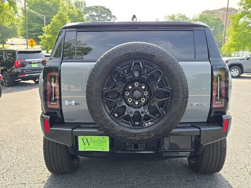 New 2025 GMC Hummer EV 2X image 16