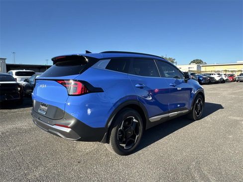 Certified 2026 Kia Sportage EX w/ EX Panorama Roof Package image 8