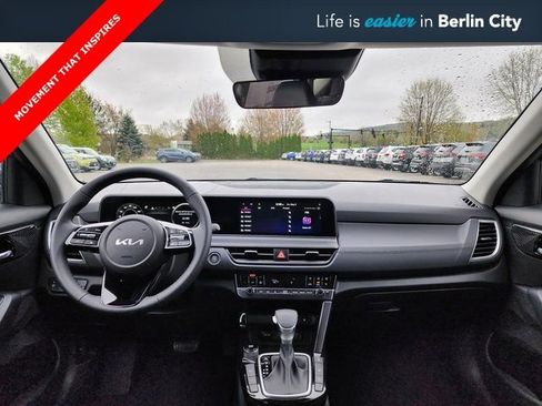 New 2026 Kia Seltos EX AWD/4WD image 17
