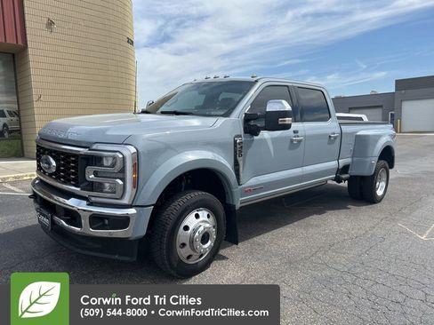 Used 2025 Ford F450 King Ranch w/ Chrome Package AWD/4WD image 4