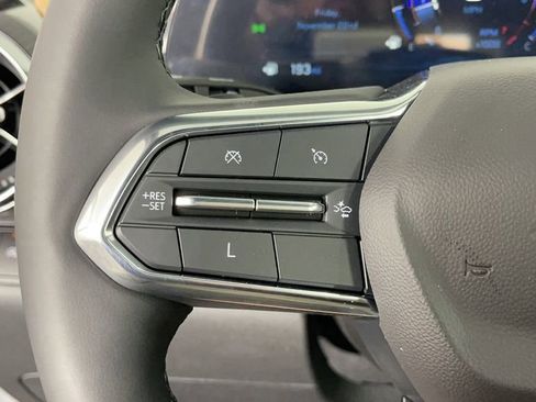 New 2025 Chevrolet Equinox ACTIV image 27