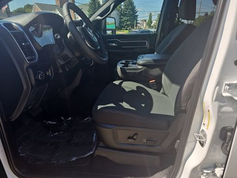 Used 2026 RAM 2500 Big Horn AWD/4WD image 17