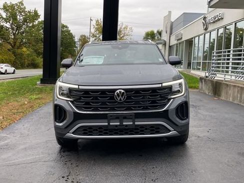 New 2026 Volkswagen Atlas Cross Sport SE AWD/4WD image 2