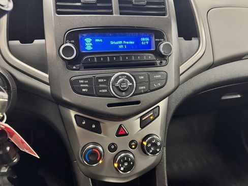 Used 2013 Chevrolet Sonic LT image 25